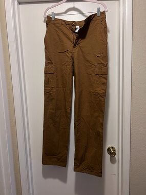 Nike Men's Cargo Pants in Chestnut Brown